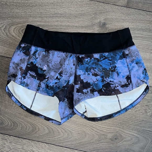 Lululemon Speed Up Short 2.5" Screen Camo Multi / Black size 4 - Picture 5 of 11